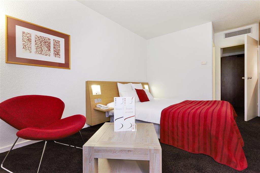 Hotel Campanile Nord - Barberey 3*