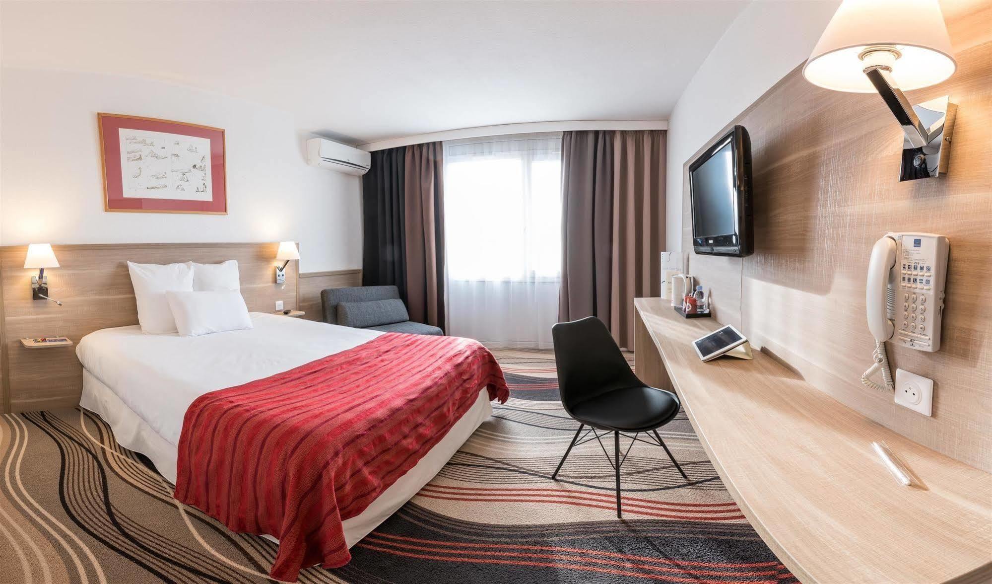 Hotel Campanile Nord - Barberey Troyes